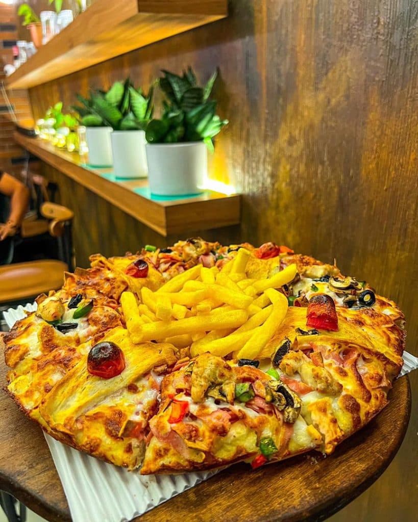 فست فود پونه در مشهد