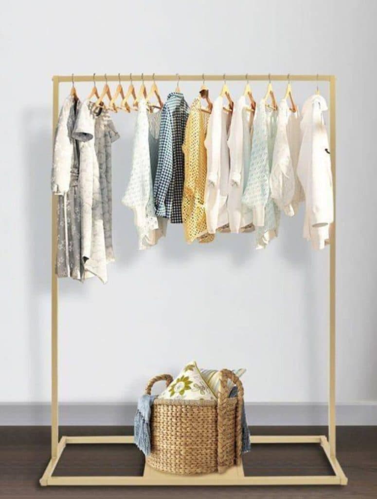 تولید و پخش رگال چوب لباسی چوبکار مانکن سعادتی در بندرگناوه بوشهر