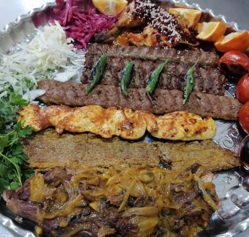 رستوران بزرگ عالیجناب در قم