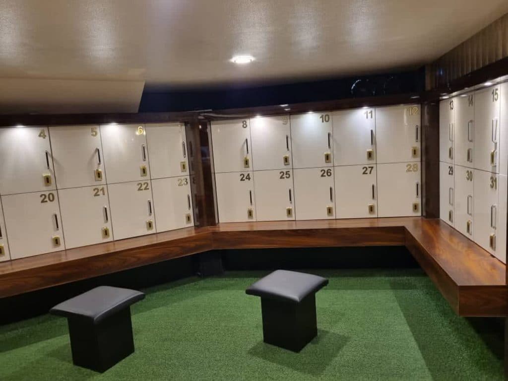 باشگاه بدنسازی هیراد در اصفهان