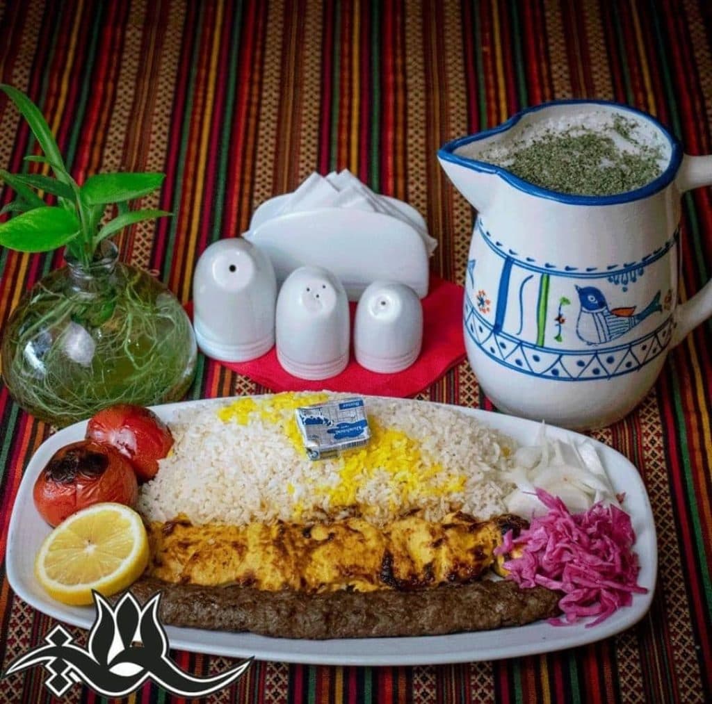 رستوران و بیرون بر سلطانی در شیراز