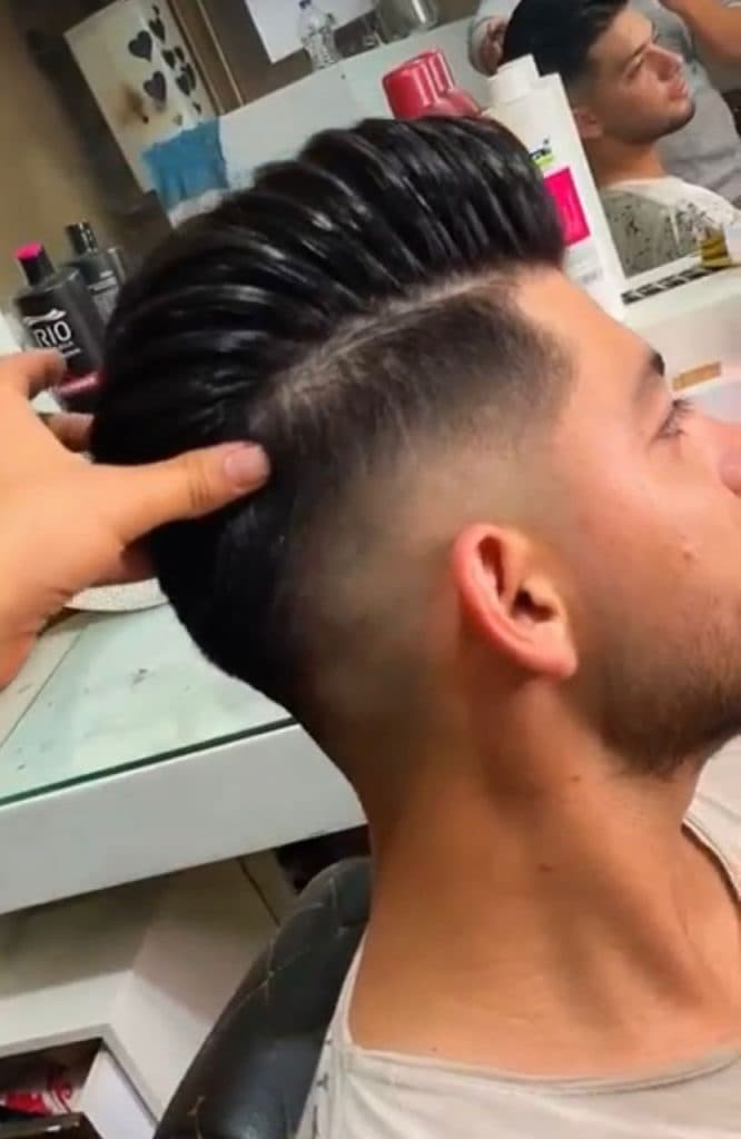 آکادمی و خدمات زیبایی آقایان کاراساچ در مرند آذربایجان شرقی