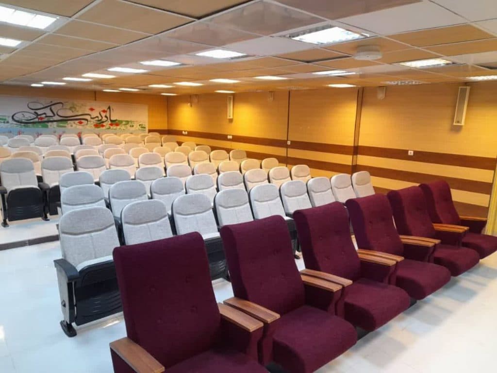 تولید و فروش صندلی سینما و همایش سینا صنعت در کرج