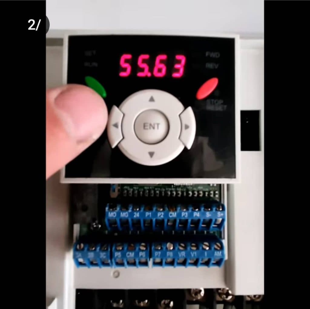 فروش و تعمیرات اینورتر درایو فنی مهندسی آوات صنعت در مشهد