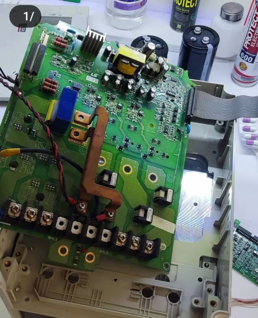 فروش و تعمیرات اینورتر درایو فنی مهندسی آوات صنعت در مشهد