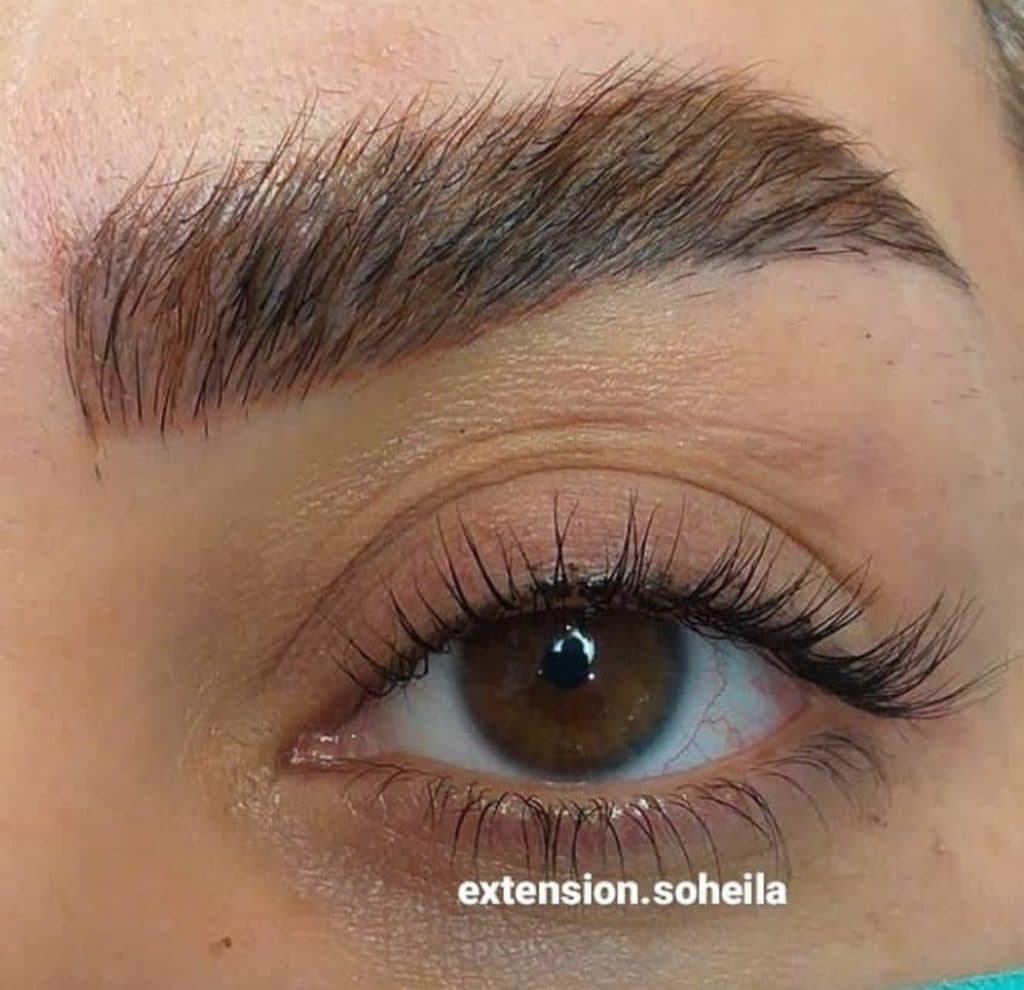 مرکز تخصصی اکستنشن مژه و لیفت ابرو سهیلا حیدری در قم