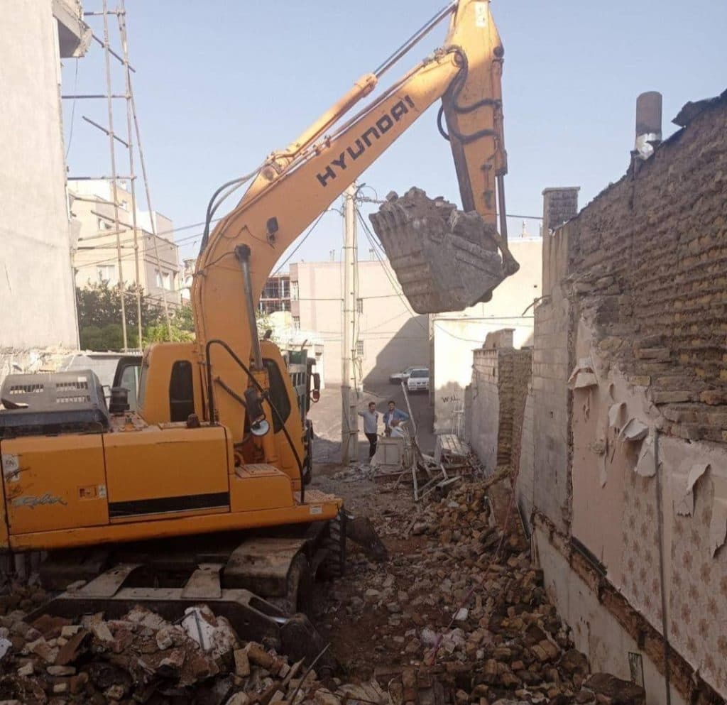 پیمانکاری ساختمان همشهری در زنجان