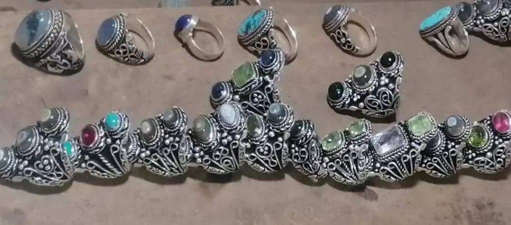 انگشتر سازی علی شیخیان در اصفهان