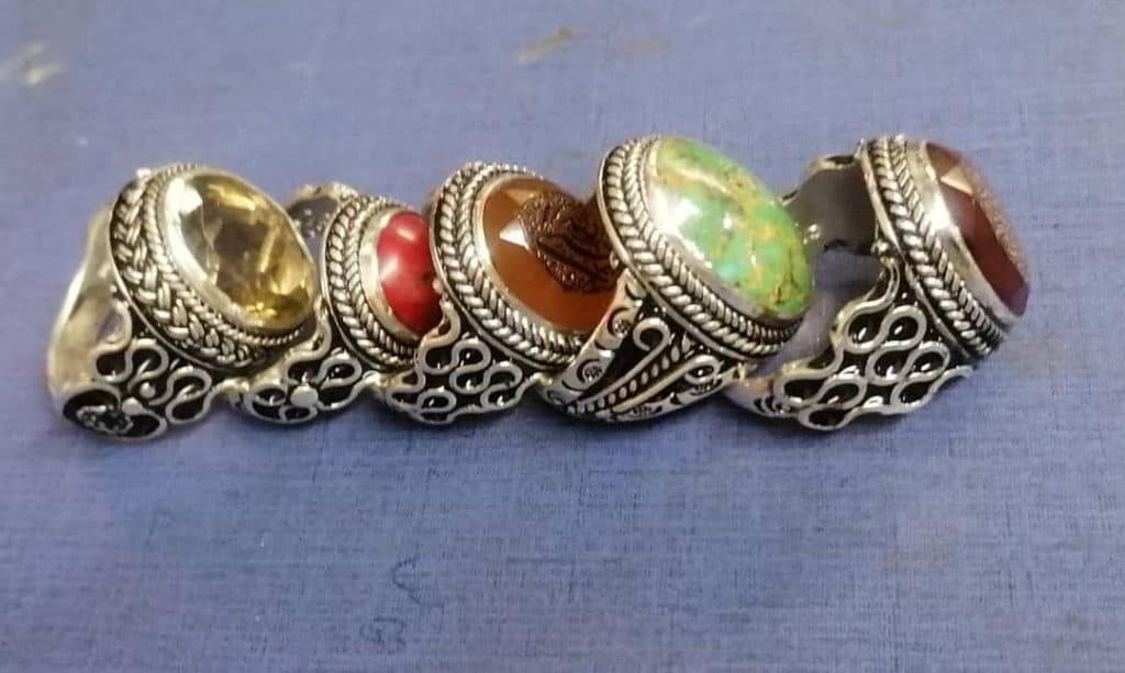 انگشتر سازی علی شیخیان در اصفهان