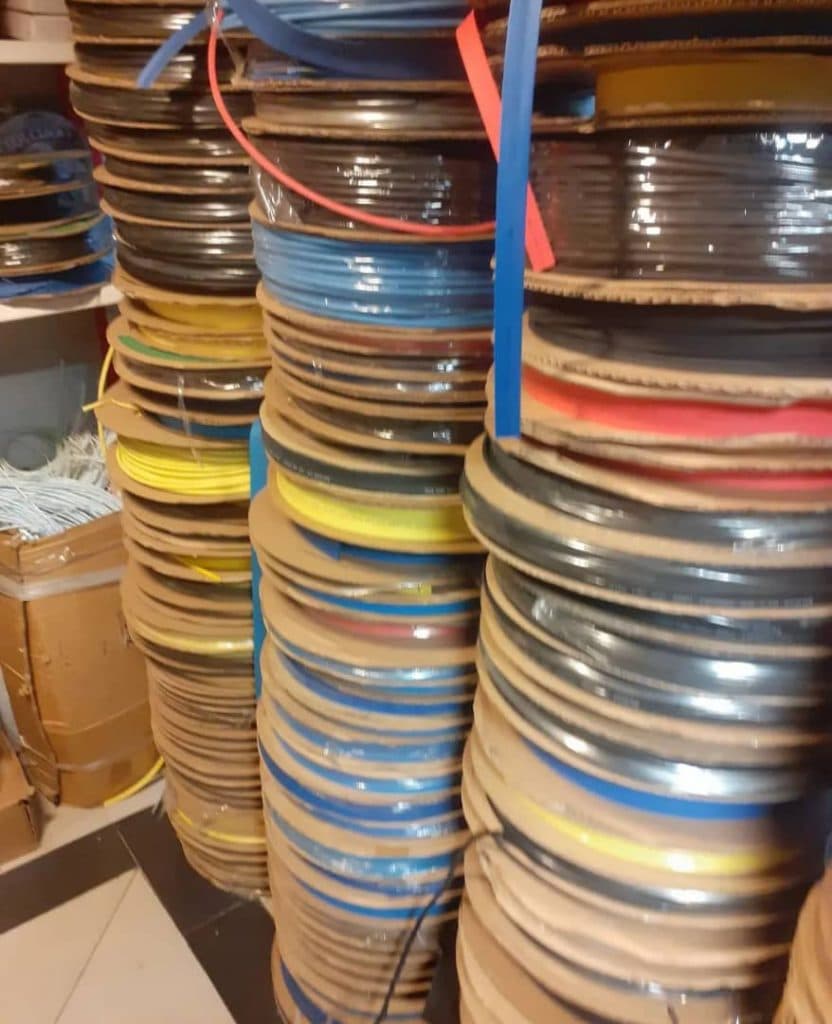 فروش لوازم برق صنعتی دلینا لاله زار در تهران