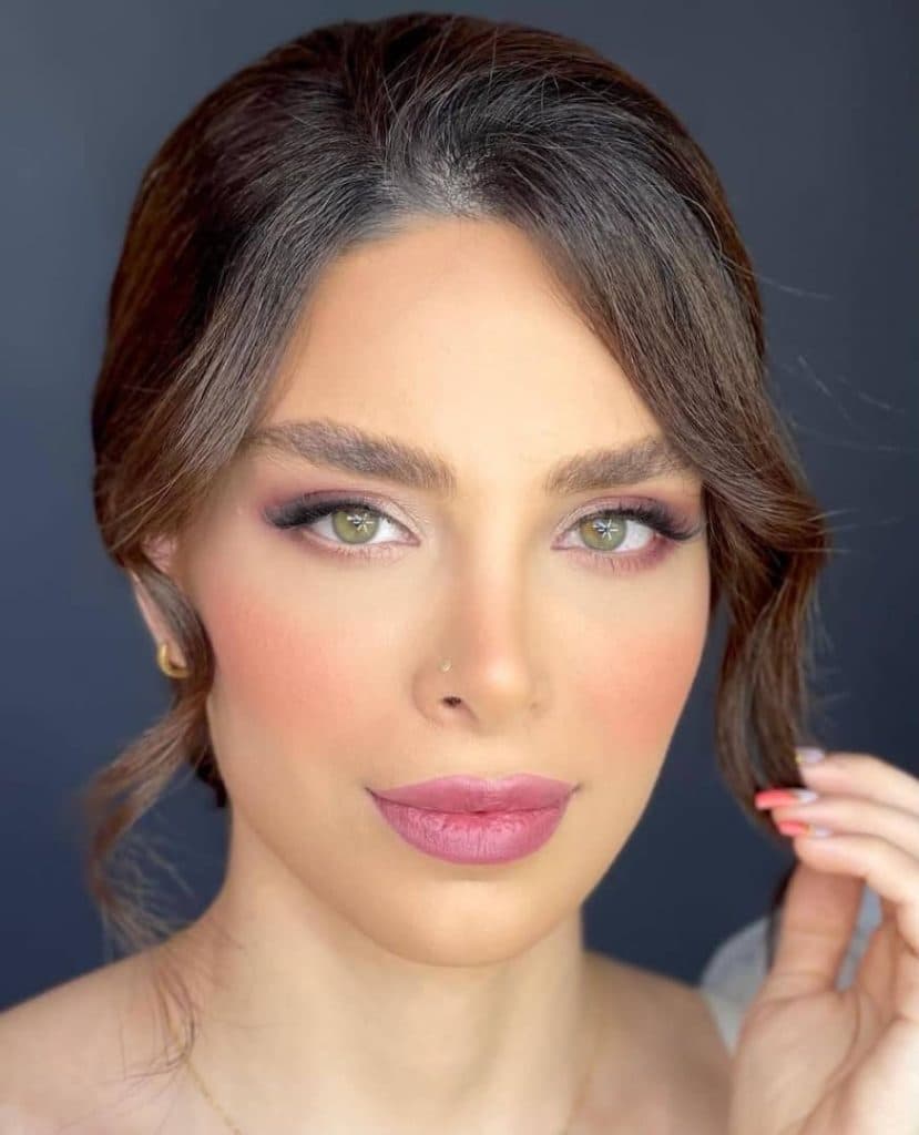 خدمات سالن زیبایی وی آی پی آناهیتا قاسمی در قائمشهر