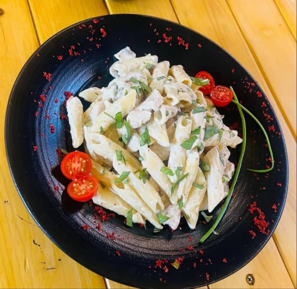 کافه و رستوران باغ تالار مولودی در شیراز