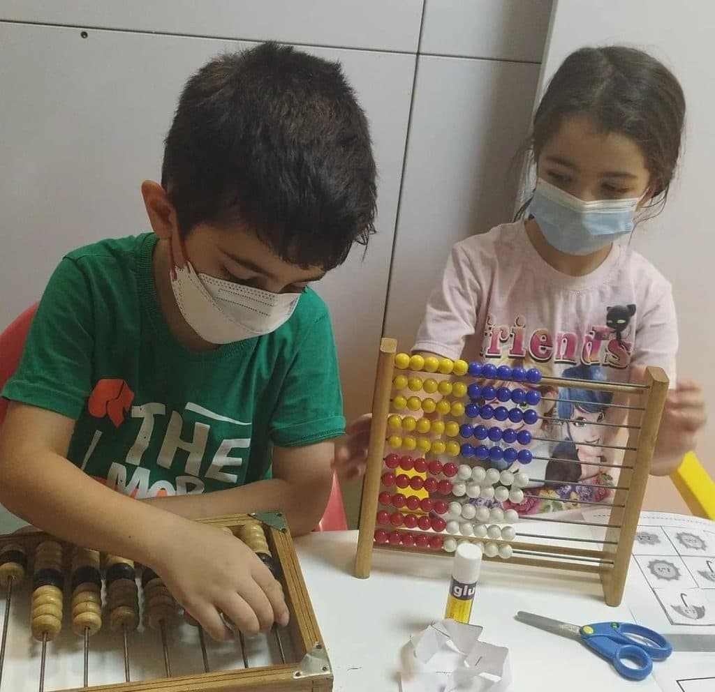 آکادمی هوش خلاقیت و بازی کودکان آلبالو در تهران