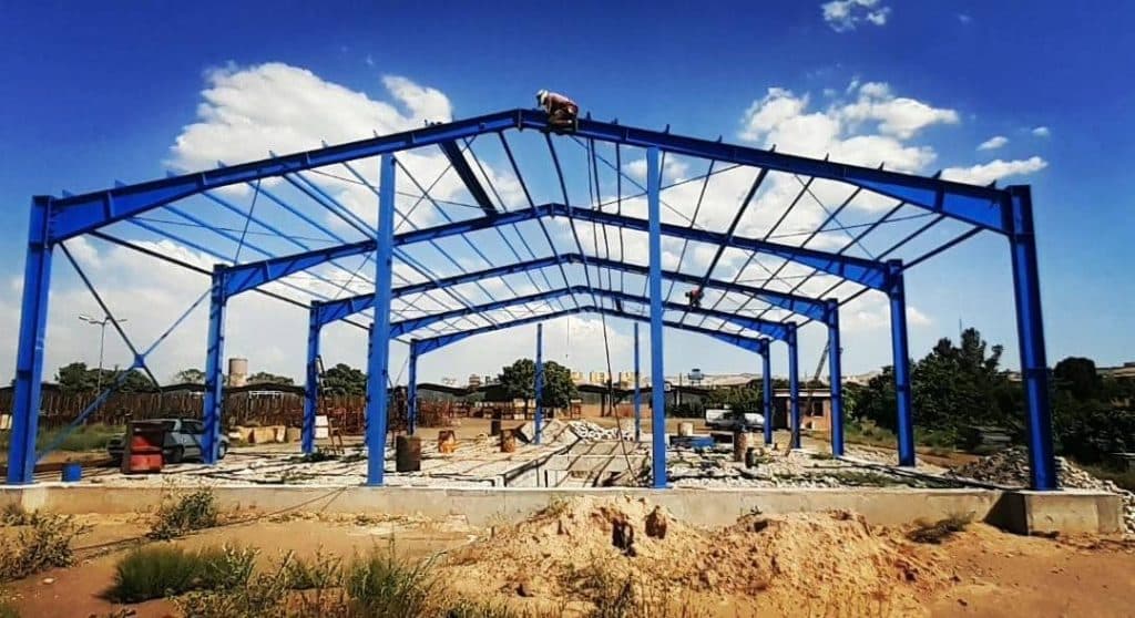 ساخت و نصب سوله سبک تیرورقی لوله ای ورزشگاهی و ناودانی امیرپور در تبریز