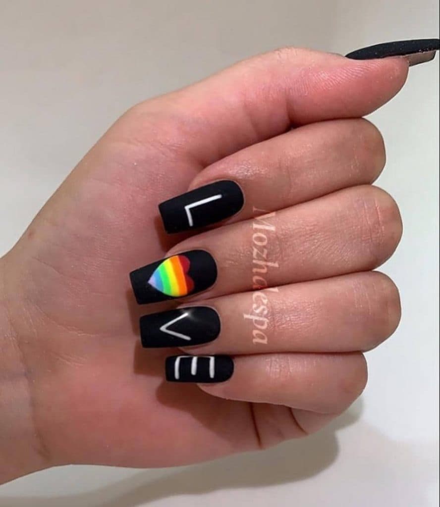 سالن زیبایی و مرکز تخصصی ناخن مژده اسپا در شیراز