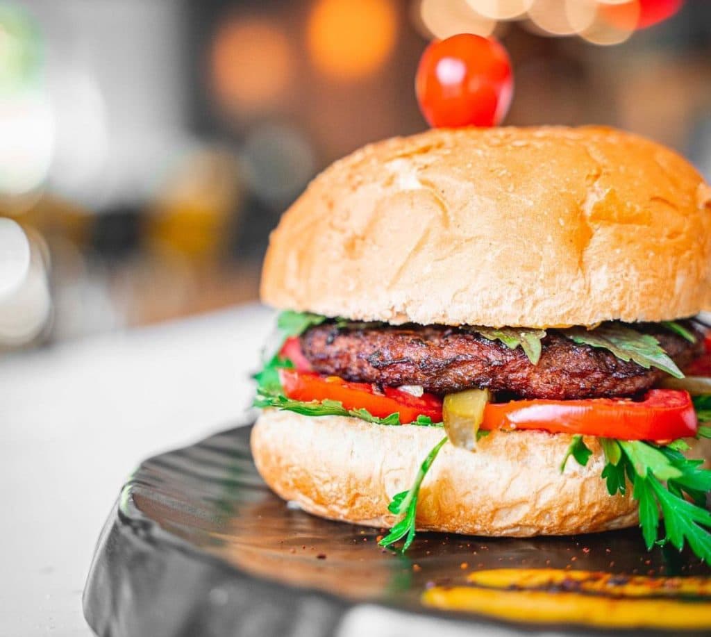 فست فود پیتزا آتش در آبادان