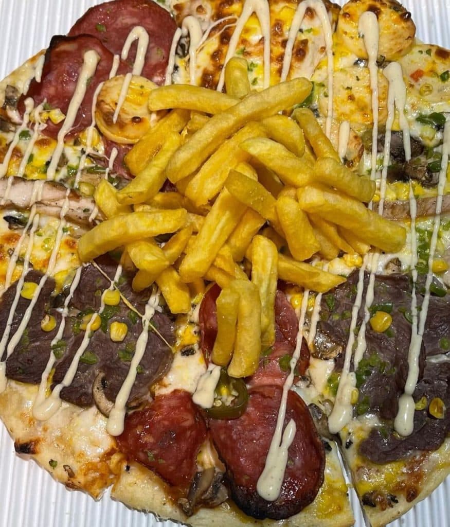 فست فود پیتزا آتش در آبادان