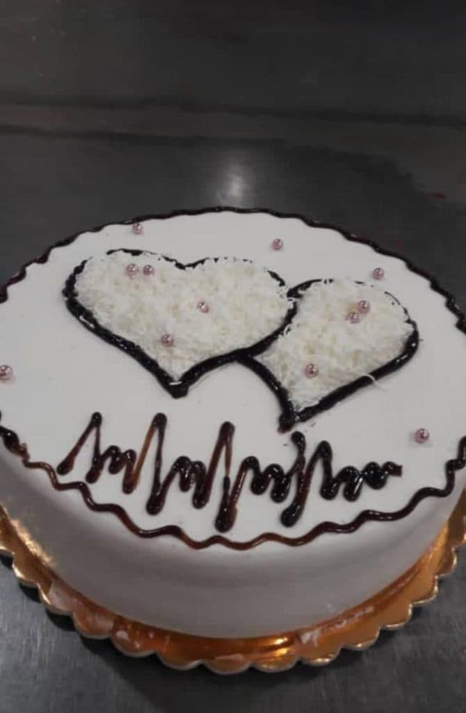 شیرینی سرای ترنج در قاین خراسان جنوبی