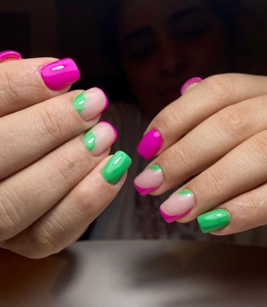 آموزشگاه و سالن تخصصی ناخن آرزو محزون در جزیره کیش