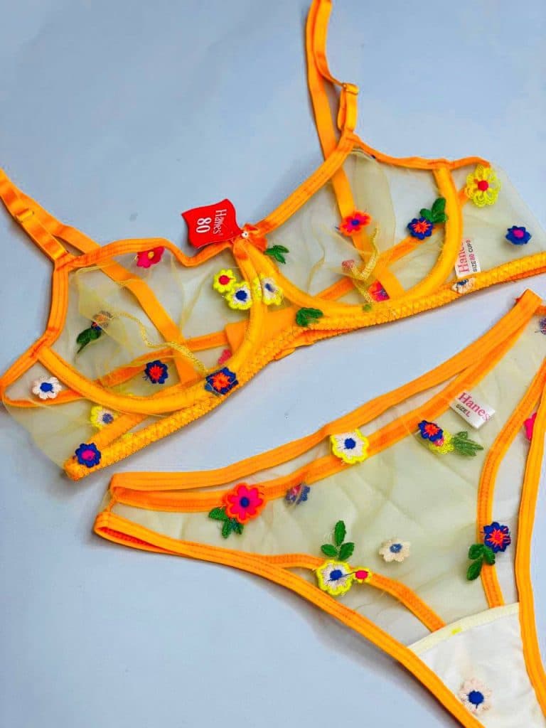 فروشگاه پوشاک و لباس زیر نازی در پاکدشت تهران