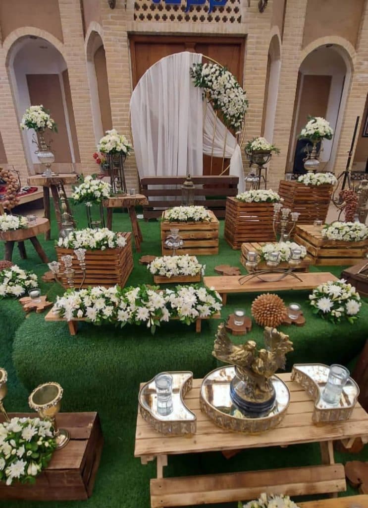 تالار رستوران سنتی قرص ماه در آران و بیدگل کاشان