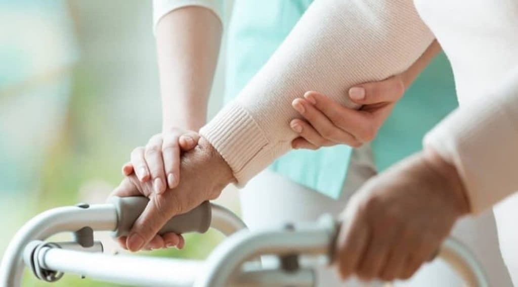 مراقبت و پرستاری بیمار سالمند کودک و نظافت شرکت و منزل شکوفایی در شیراز