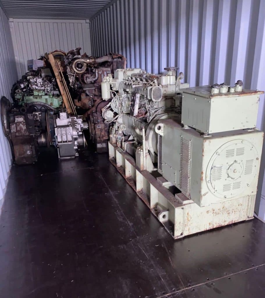 فروش موتورهای دریایی و قطعات و پروانه و ژنراتور پورا مارین در تهران