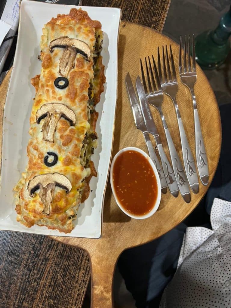 رستوران فرحزاد در کرمان