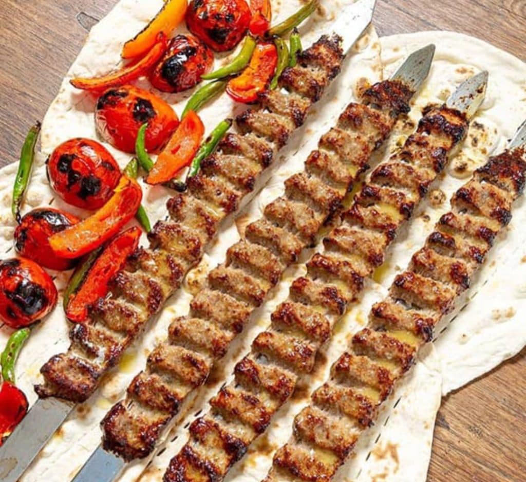 رستوران تک در بوئین زهرا قزوین