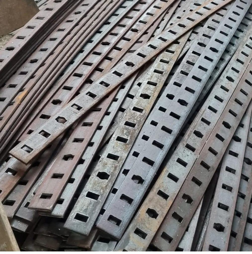 تولیدی تجهیزات قالبهای فلزی گامرون سلطانی در بندرعباس