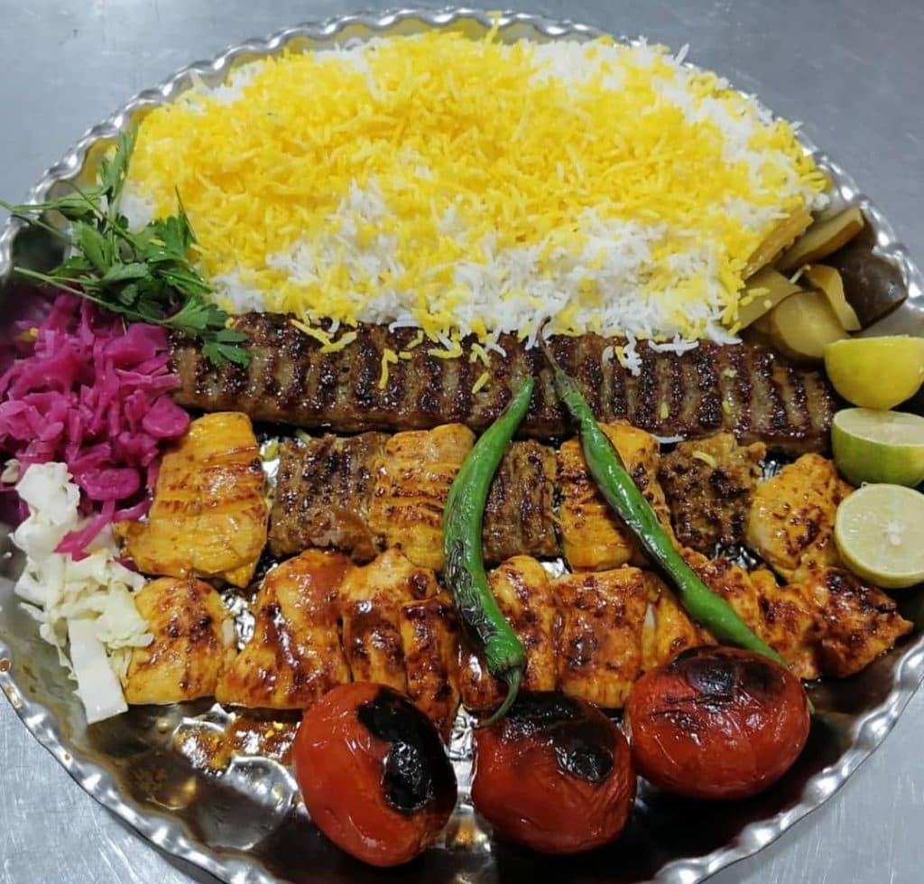 رستوران بزرگ عالیجناب در قم