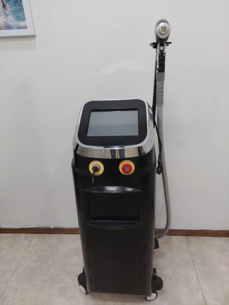 کلینیک و خدمات زیبایی پوست مو لیزر دیاموند در کرج