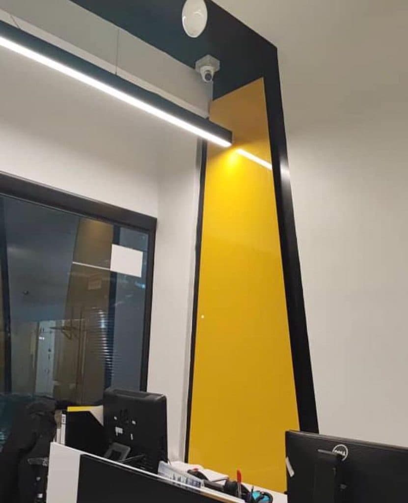 طراحی و اجرای شیشه های لاکوبل دکورسازان در تهران