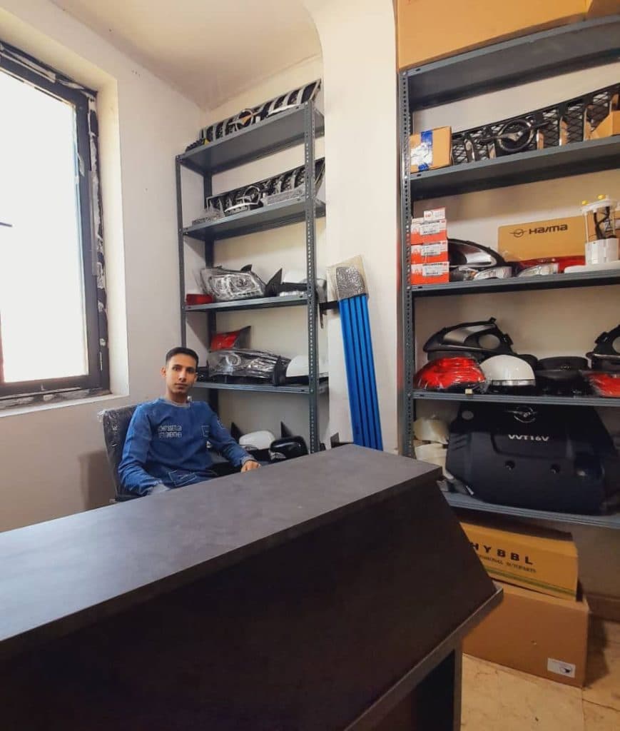 فروشگاه لوازم یدکی هایما و اچ سی کراس رستم پور در خیابان ملت تهران