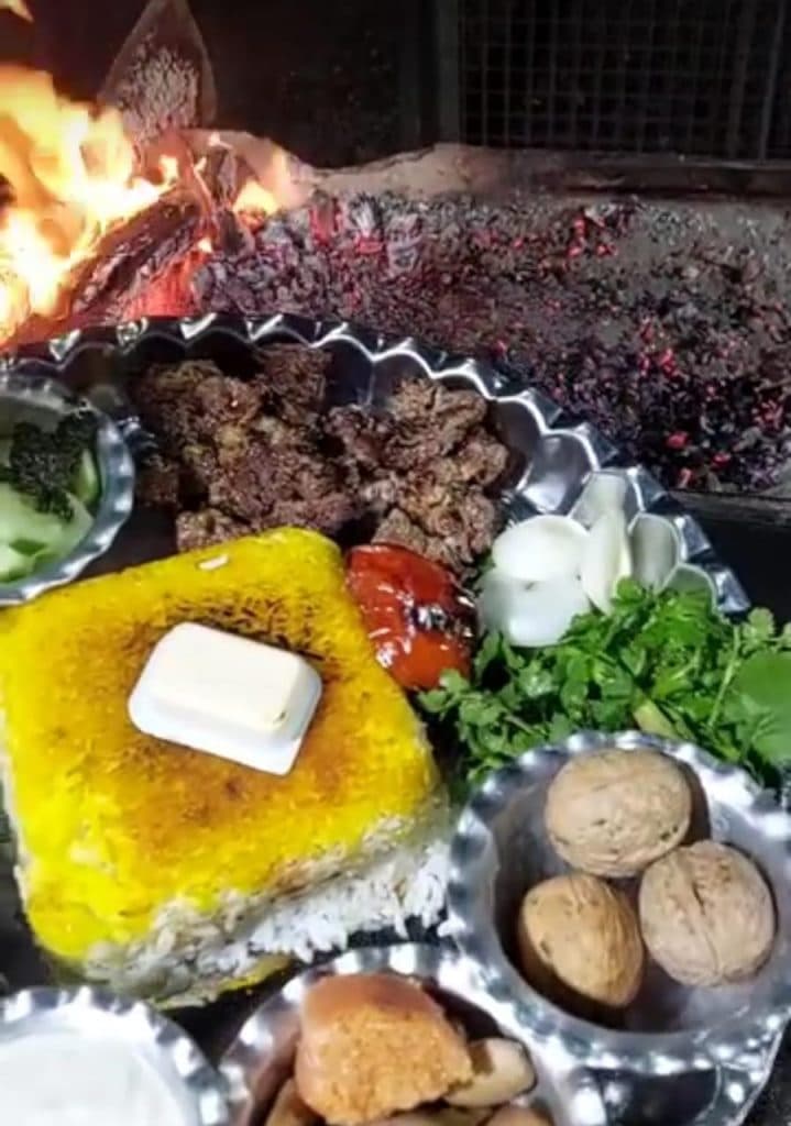 قصابی و کباب سرای فردین در لاهیجان