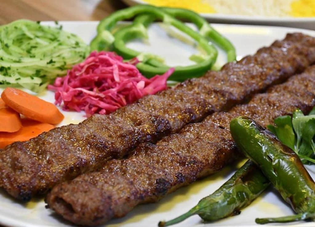 رستوران باغ بهشت در کوهسار کردان البرز