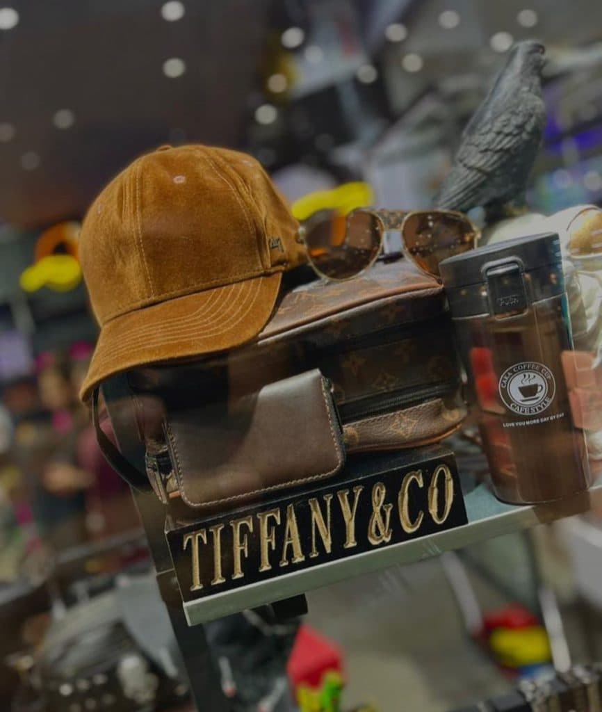 فروش عینک و ساعت و ویپ و اکسسوری شیخ در شیراز