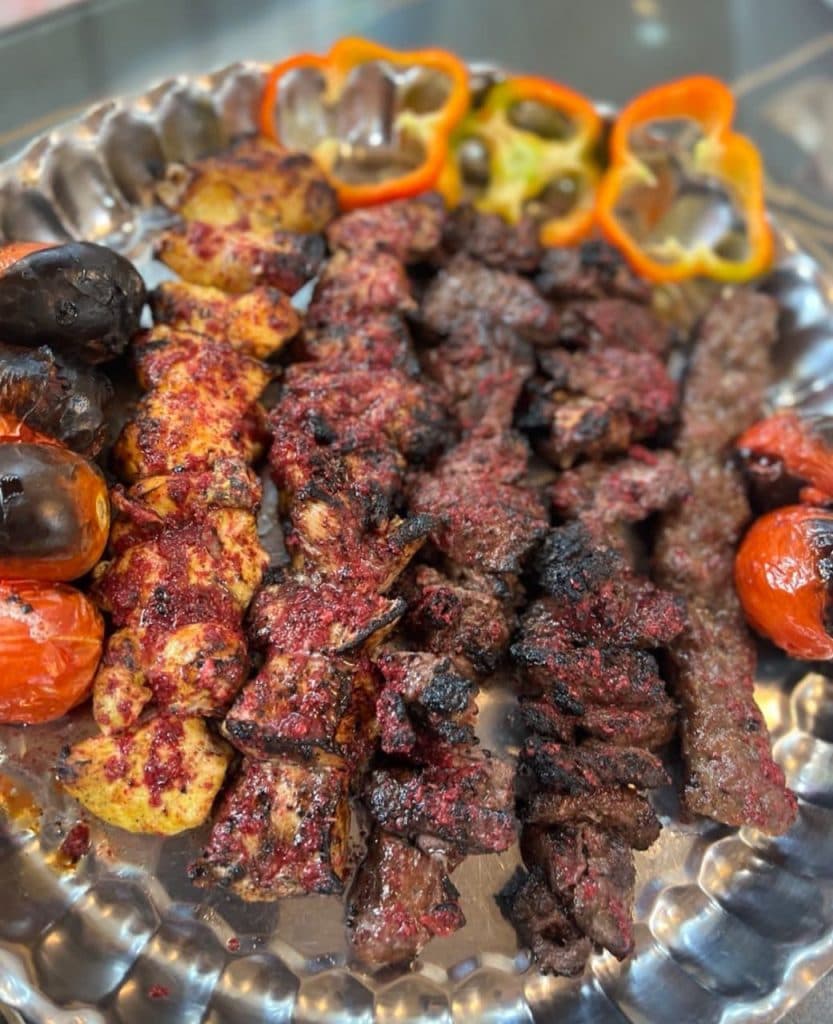 رستوران و تهیه غذای شهاب در سنندج