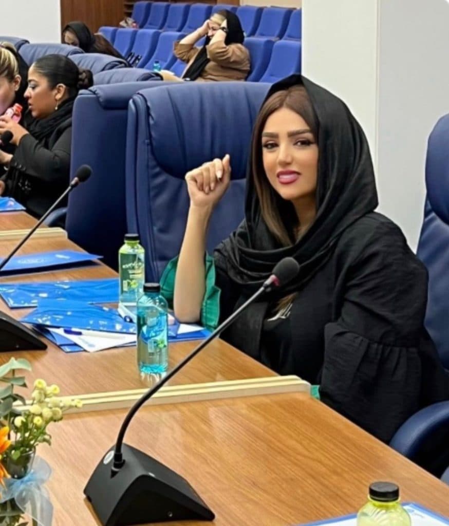 مرکز تخصصی میکروبلیدینگ رومینا نوبهاری در ولنجک تهران