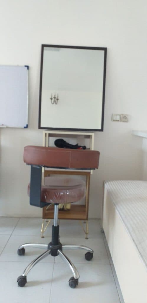 آموزشگاه و سالن زیبایی مهرآیین در مشهد