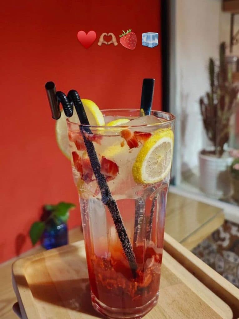 کافه فریدا در مشهد خراسان رضوی