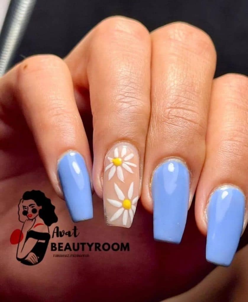 خدمات تخصصی و آموزش زیبایی ناخن آوات بیوتی در شیراز