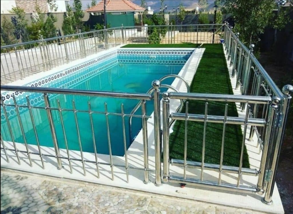 ساخت و نصب نرده راه پله و حفاظ دور استخر استیل پاسارگاد مشهد