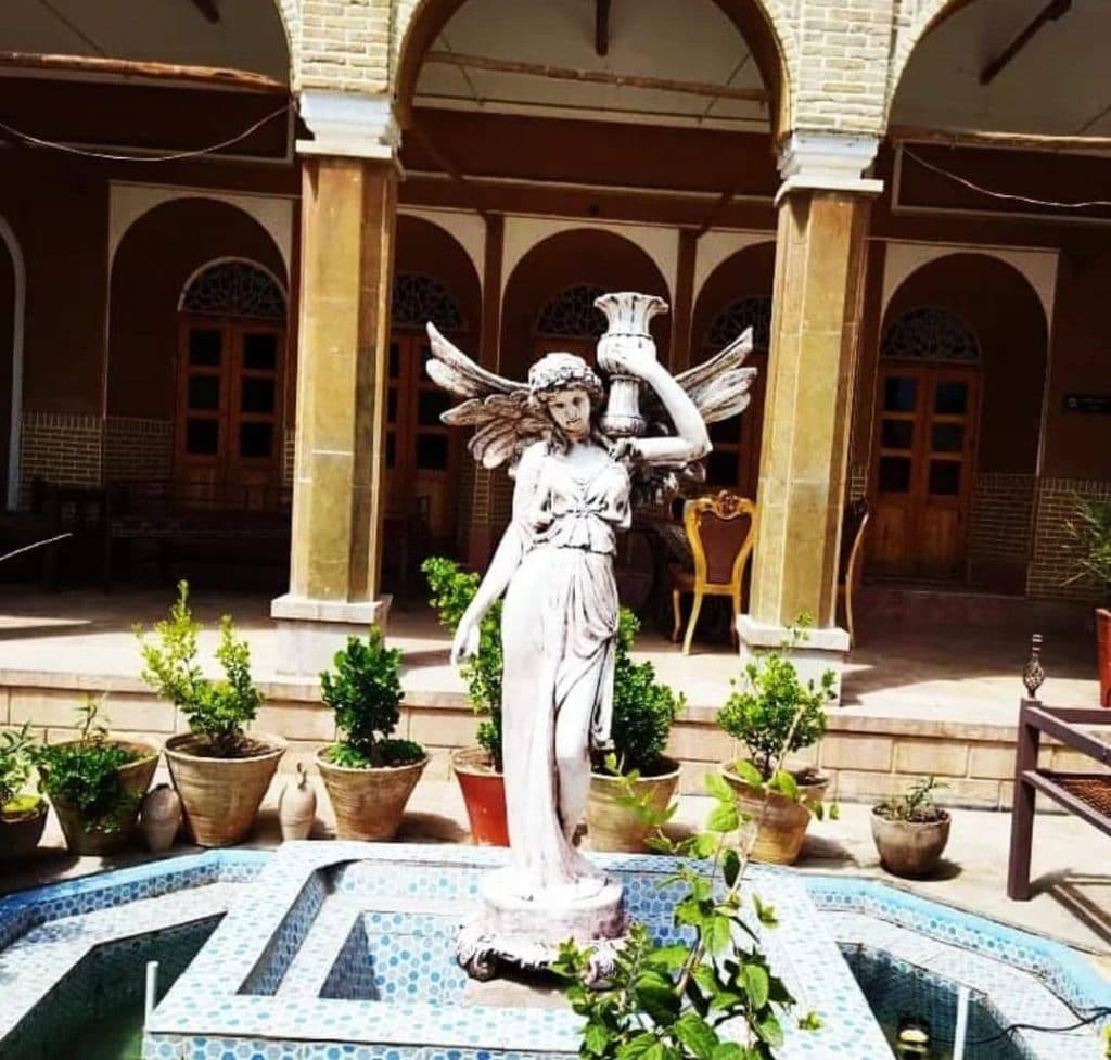 تالار سنتی مهر در کرمان