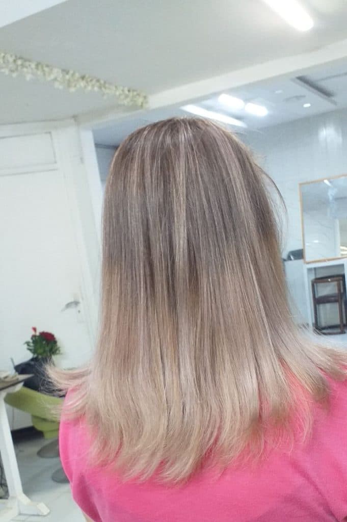 آموزشگاه و سالن زیبایی مهرآیین در مشهد