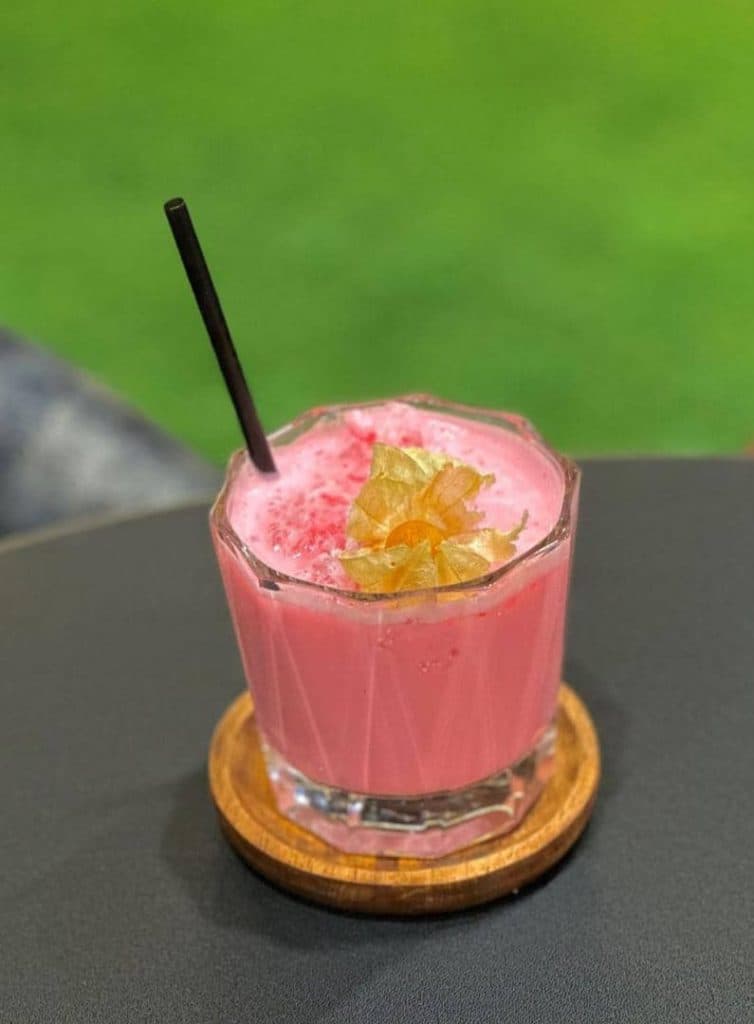 کافه رستوران فلاورز در طرقبه مشهد