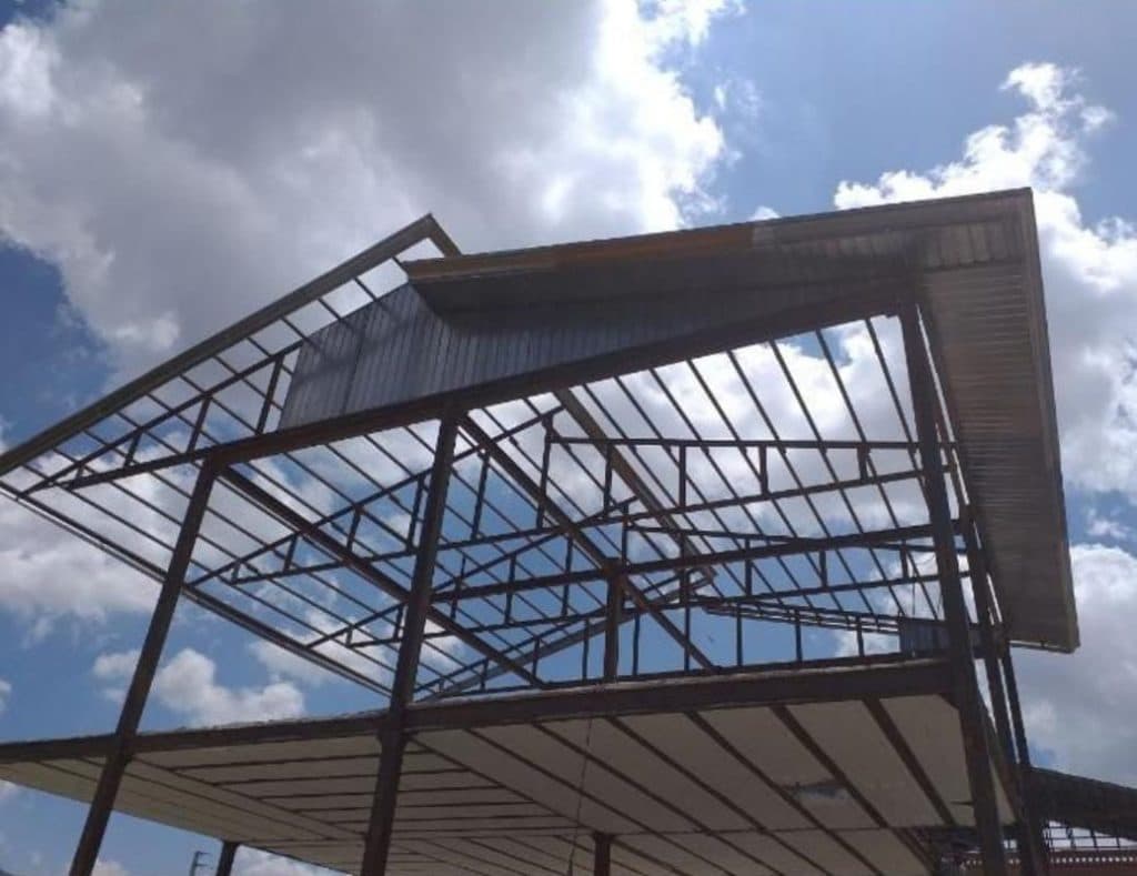 نبشی کشی جوشکاری و نصب شیروانی غفوری در تبریز