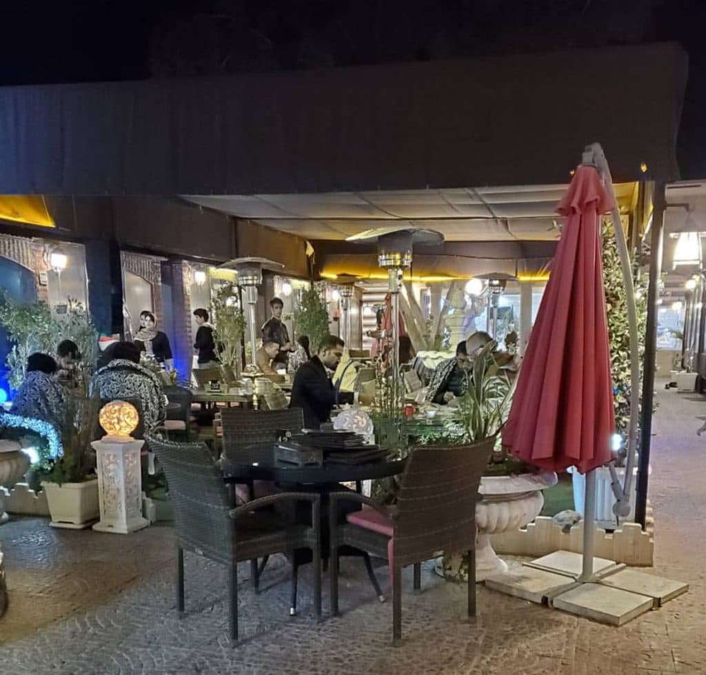 باغ رستوران آپادانا در زاهدان