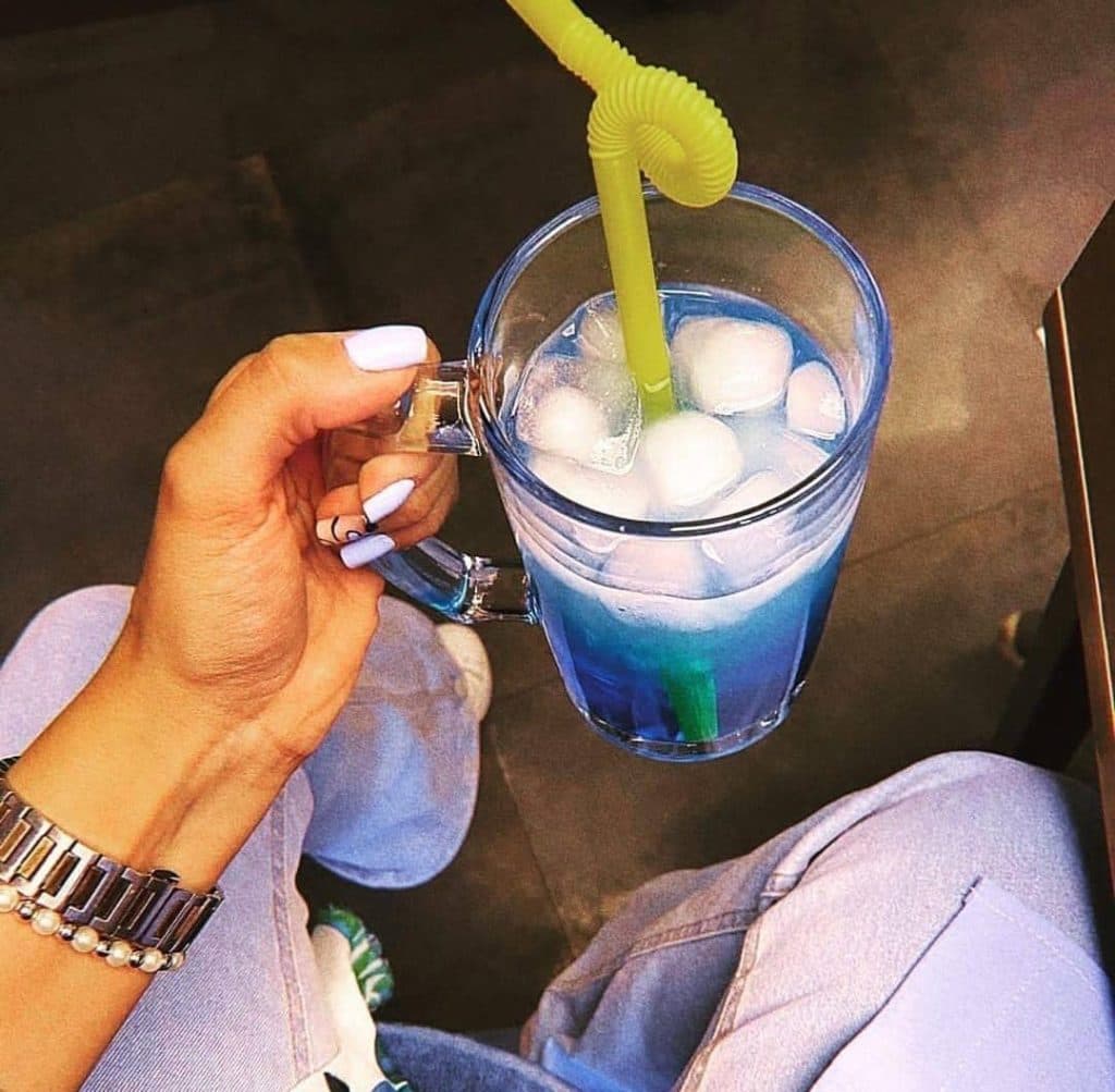 کافه 13 در تبریز