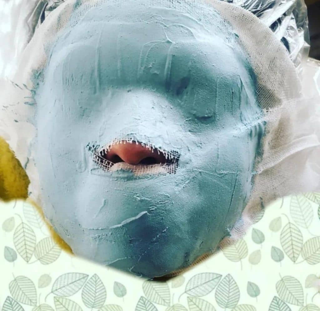 مرکز تخصصی و آموزشی فشیال و پاکسازی پوست شانا بیوتی در شیراز